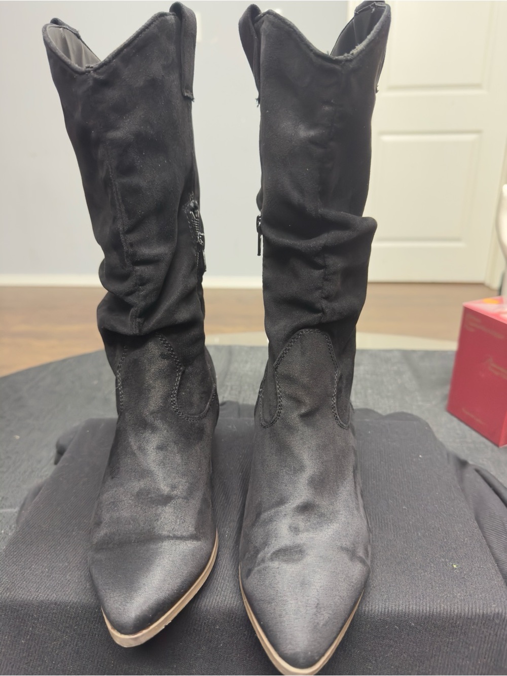Black universal thead Pointed-Toe Mid-Calf Heeled Boots